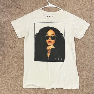 White Graphic Tee - Short Sleeve